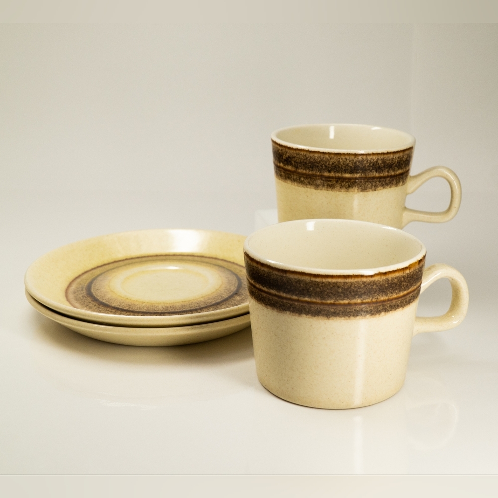 Set of two cups and saucers Crown Lynn New Zealand Earthstone